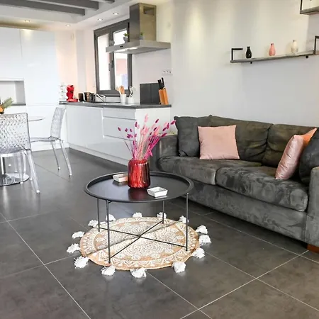 Nadia - Terrace With Sea View Zen - By Tgb *